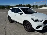 Usata MG ZS Luxury 111 CV (81 kW) 2023 Bianco SUV
