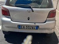 Usata Toyota Yaris 2001 Grigio Utilitaria