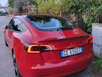 usata Tesla Model 3 Long Range Rossa cerchi 19