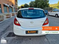Usata Opel Corsa Enjoy 75 CV (55 kW) 2009 Utilitaria