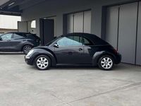 Usata VW New Beetle 75 CV (55 kW) 2008 Nero Utilitaria