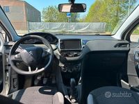 Usata Peugeot 208 Active 82 CV (60 kW) 2016 Bianco Utilitaria