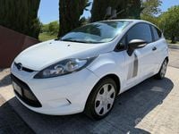 Usado Ford Fiesta 70 HP (51 kW) 2011 Branco Van