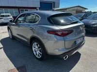 Usata Alfa Romeo Stelvio Executive 209 CV (153 kW) 2017 Grigio SUV