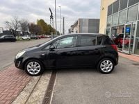 Usata Opel Corsa 85 CV (62 kW) 2013 Nero Berlina