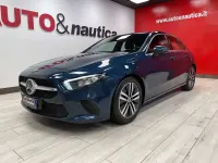 Usata Mercedes A180 116 CV (85 kW) 2022 Blu/azzurro Berlina