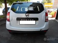 Usata Dacia Duster Lauréate 110 CV (80 kW) 2015 Bianco SUV