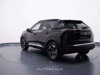 Usata Peugeot e-2008 Allure 56 kW (77 CV) 2021 Nero perla SUV