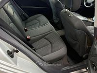 Usata Mercedes E220 Elegance 150 CV (110 kW) 2003 Argento Berlina