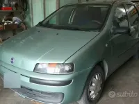 Occasion Fiat Punto 60 ch (44 kW) 2001 Vert Citadine