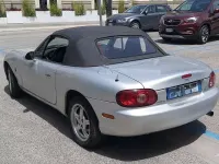 Usata Mazda MX5 110 CV (80 kW) 2001 Argento Cabrio