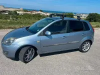 Usata Ford Fiesta 68 CV (50 kW) 2007 Bluazzurro Utilitaria