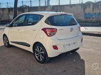 Usata Hyundai i10 67 CV (49 kW) 2014 Bianco Utilitaria