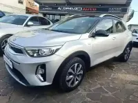 Usata Kia Stonic Style 82 CV (60 kW) 2021 Argento SUV