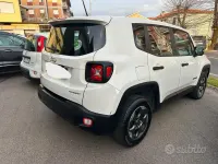 Usata Jeep Renegade 170 CV (125 kW) 2017 Bianco SUV