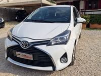Usata Toyota Yaris Lounge 69 CV (50 kW) 2016 Grigio Berlina