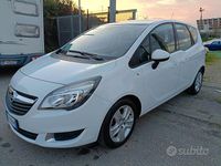 Usata Opel Meriva 120 CV (88 kW) 2016 Bianco Monovolume