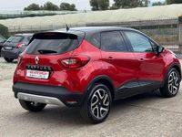 Usata Renault Captur 90 CV (66 kW) 2016 Rosso SUV