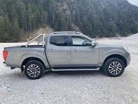 Usata Nissan Navara 190 CV (139 kW) 2017 Grigio Pick-up