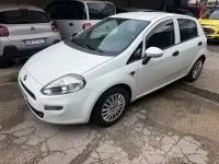Usata Fiat Punto Lounge 69 CV (50 kW) 2015 Bianco Utilitaria