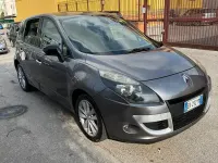 Usata Renault Scénic III Luxe 131 CV (96 kW) 2011 Grigio Monovolume