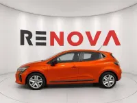 Usata Renault Clio Evolution 101 CV (74 kW) 2024 Arancione Utilitaria