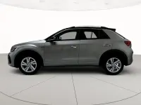 Usata VW T-Roc R-line 110 CV (80 kW) 2023 Pyrit silver metallizzato nero SUV