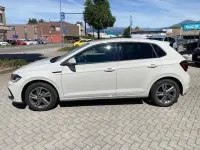 Usata VW Polo R-line 95 CV (69 kW) 2023 Beige Utilitaria