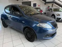 Usata Lancia Ypsilon Silver 69 CV (50 kW) 2023 Blu/azzurro Utilitaria
