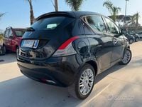 Usata Lancia Ypsilon 69 CV (50 kW) 2014 Nero Utilitaria