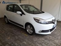 Usata Renault Scénic III 110 CV (80 kW) 2012 Bianco Monovolume