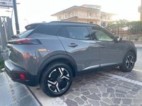 Usata Peugeot 2008 Allure 102 CV (75 kW) 2024 Grigio SUV