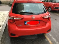 Usata Toyota Yaris Active 69 CV (50 kW) 2017 Rosso Berlina