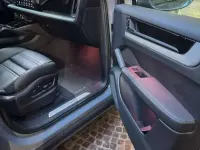 Usata Porsche Cayenne E-Hybrid 305 CV (224 kW) 2025 Grigio SUV