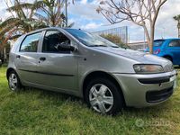Usata Fiat Punto 80 CV (58 kW) 2002 Argento Utilitaria