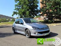 Usata Peugeot 206 GT 135 CV (99 kW) 2000 Grigio pastello Utilitaria