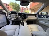 Usata Volvo XC60 190 CV (139 kW) 2018 Grigio SUV