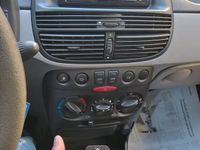 Usata Fiat Punto 60 CV (44 kW) 2000 Utilitaria
