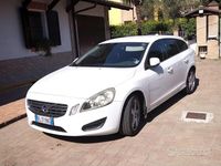 Usata Volvo V60 203 CV (149 kW) 2012 Bianco Station wagon