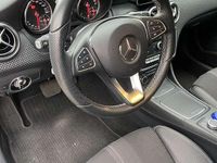 Usata Mercedes A180 Edition 109 CV (80 kW) 2017 Grigio Berlina