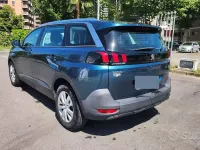 Usata Peugeot 5008 131 CV (96 kW) 2018 Bluazzurro SUV