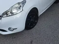 Usata Peugeot 208 95 CV (69 kW) 2014 Bianco Utilitaria