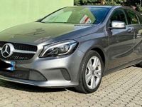 Usata Mercedes 180 109 CV (80 kW) 2018 Grigio Berlina