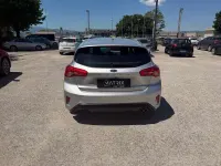Usata Ford Focus ST-Line 120 CV (88 kW) 2020 Grigio Berlina
