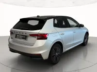 Usata Skoda Fabia 95 CV (69 kW) 2025 Argento brillante metallizzato nero tulipano perlato Utilitaria
