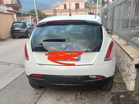 Usata Lancia Delta Gold 120 CV (88 kW) 2013 Bianco Utilitaria