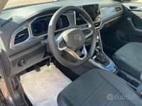 Usata VW T-Roc 115 CV (84 kW) 2024 Grigio SUV