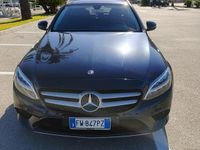 Usata Mercedes C220 Business 194 CV (142 kW) 2019 Blu/azzurro Station wagon