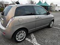 Usata Lancia Ypsilon 69 CV (50 kW) 2011 Marrone Utilitaria