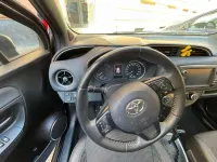 Usata Toyota Yaris Hybrid Style 73 CV (53 kW) 2018 Grigio Berlina